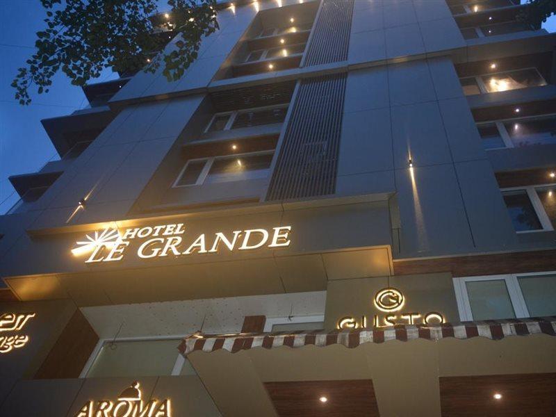 Hotel Le Grande - Mumbai International Airport Exterior foto
